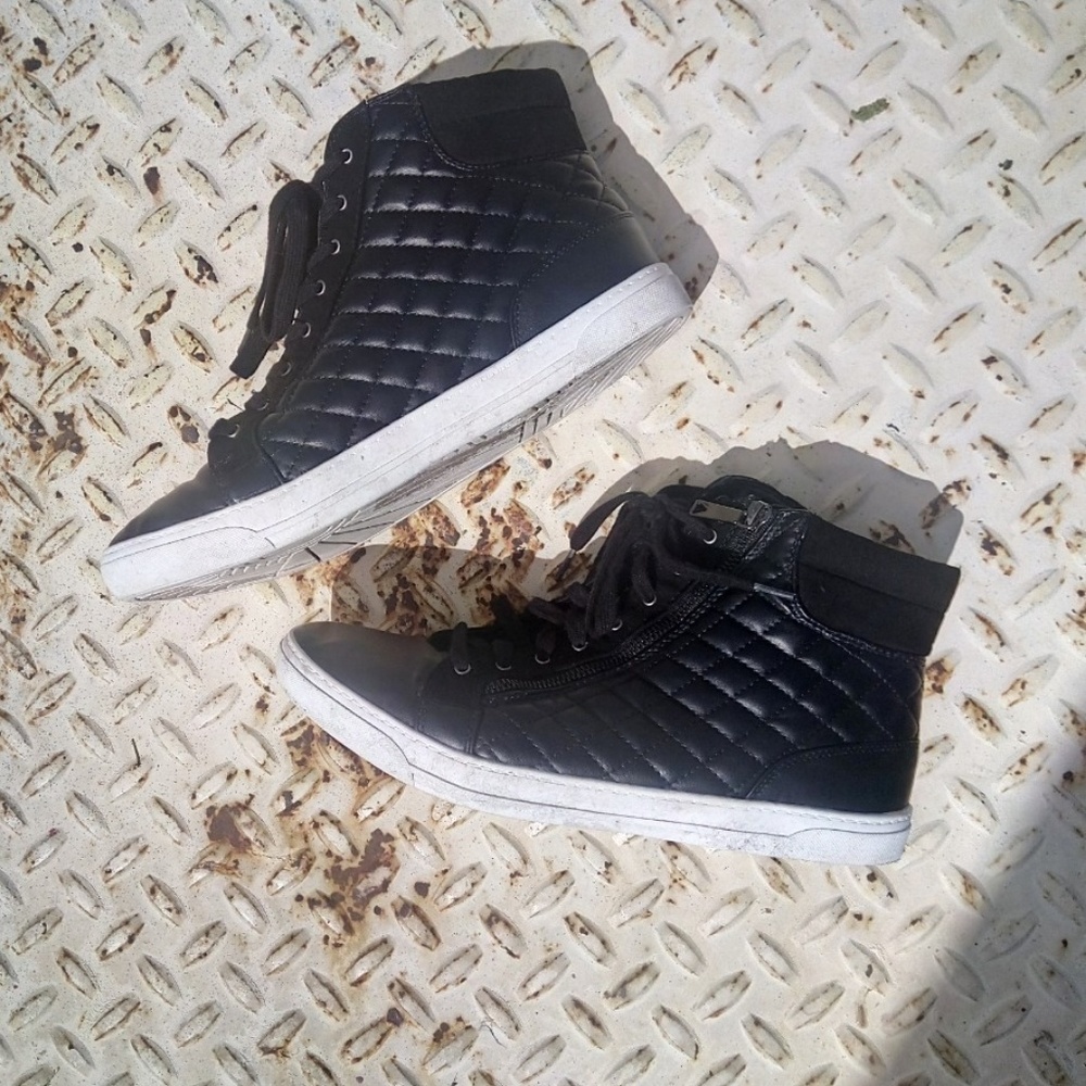 Mossimo 'Alisha' Quilted Women's (Sz 11) High Tops